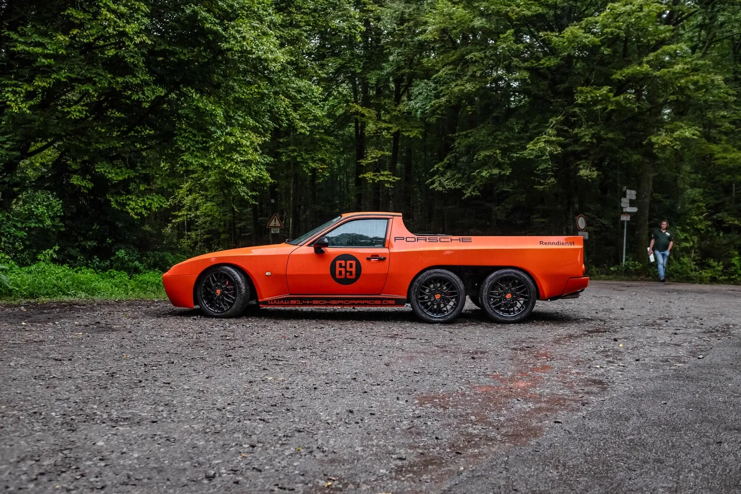 Porsche 944 pickup - side
