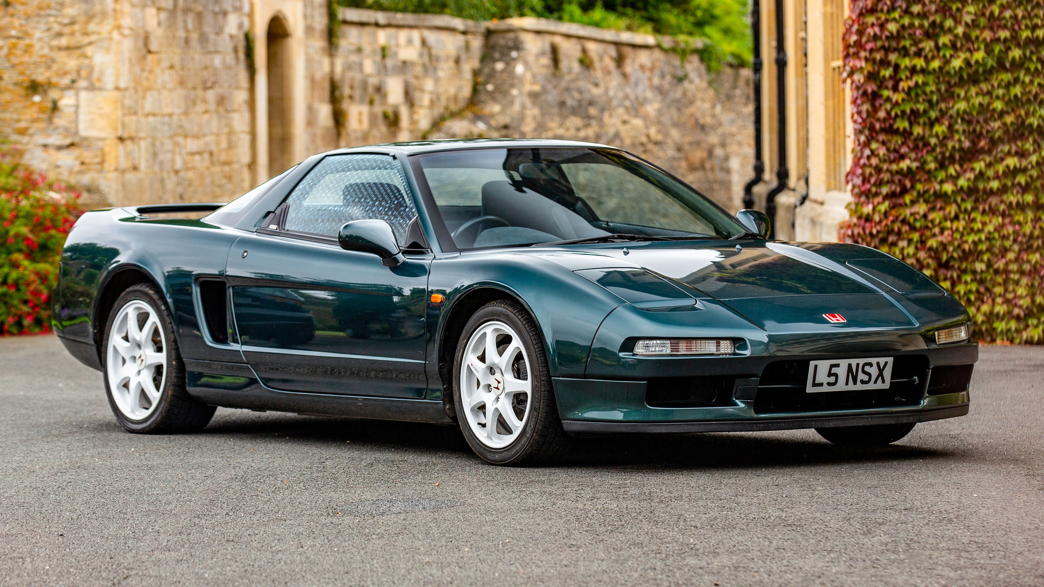 Honda NSX-R - front