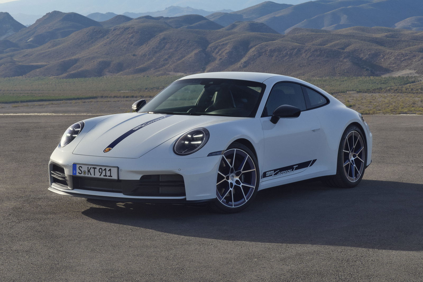 Porsche 911 Carrera T 992.2 - front