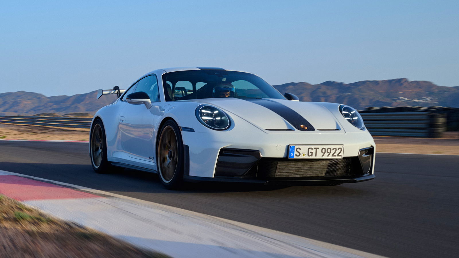 992.2 Porsche 911 GT3, front, driving