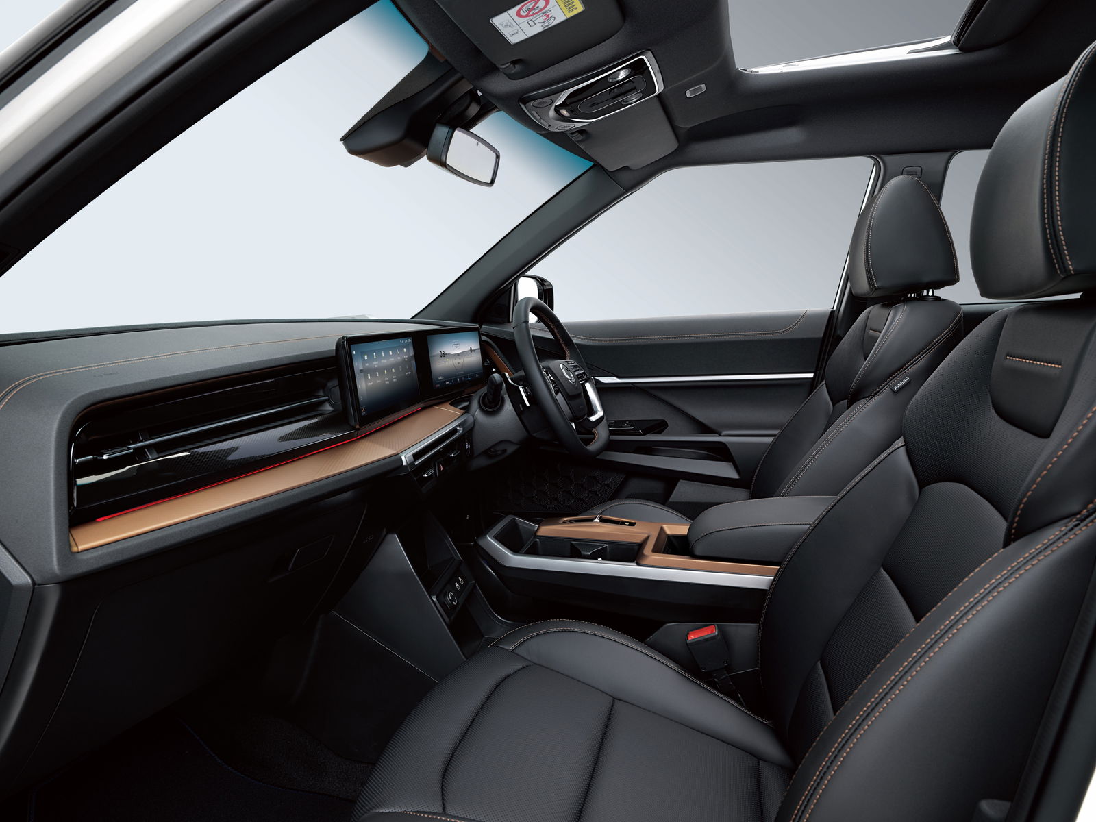 KGM Torres EVX - interior