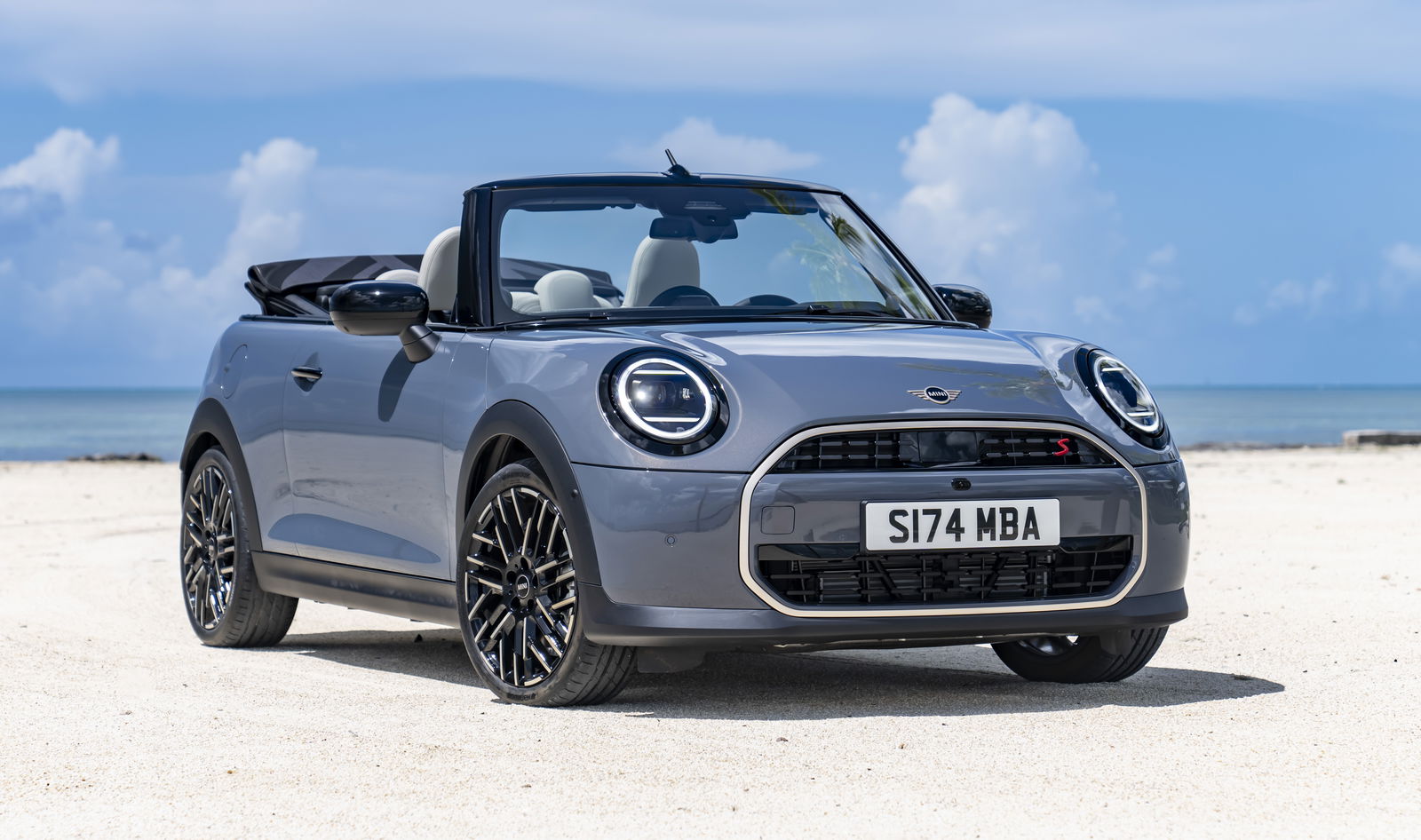 Mini Cooper Convertible - front