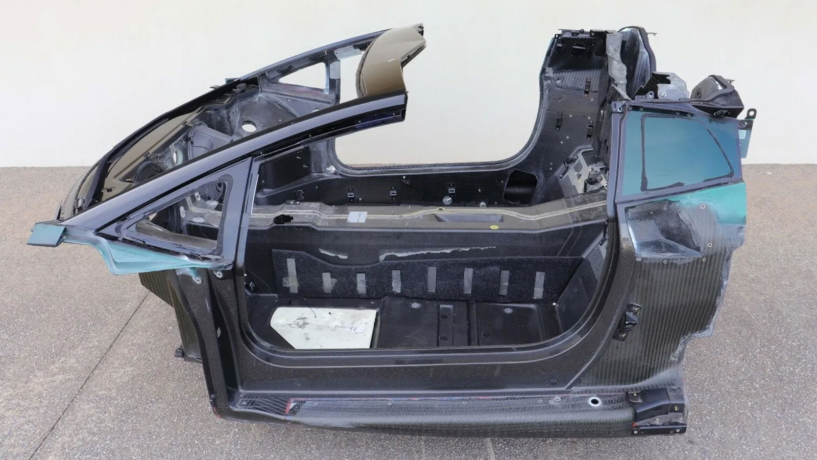 Watch A WRC Car Bizarrely Lose Its Wing Mid-Stage