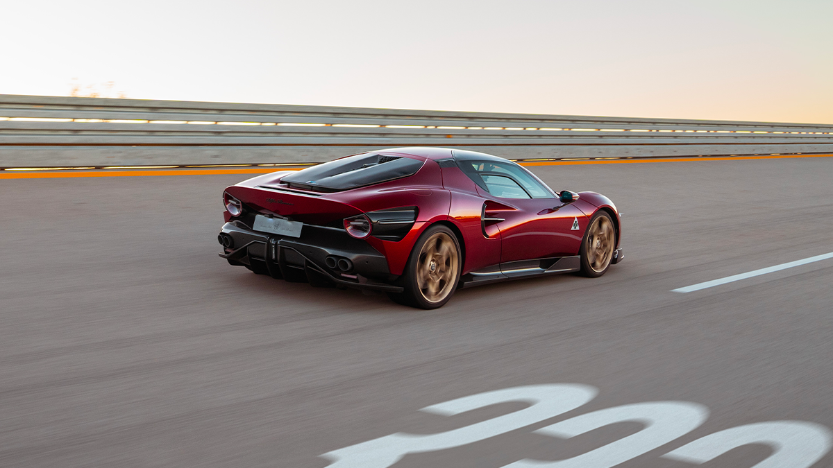 Alfa Romeo 33 Stradale - rear