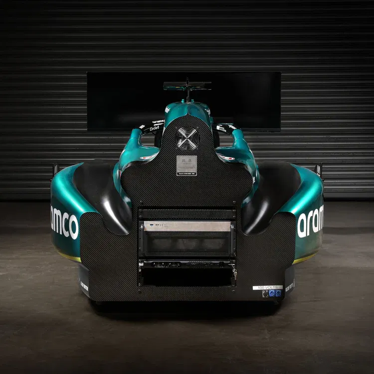 Memento Exclusives Aston Martin sim rig