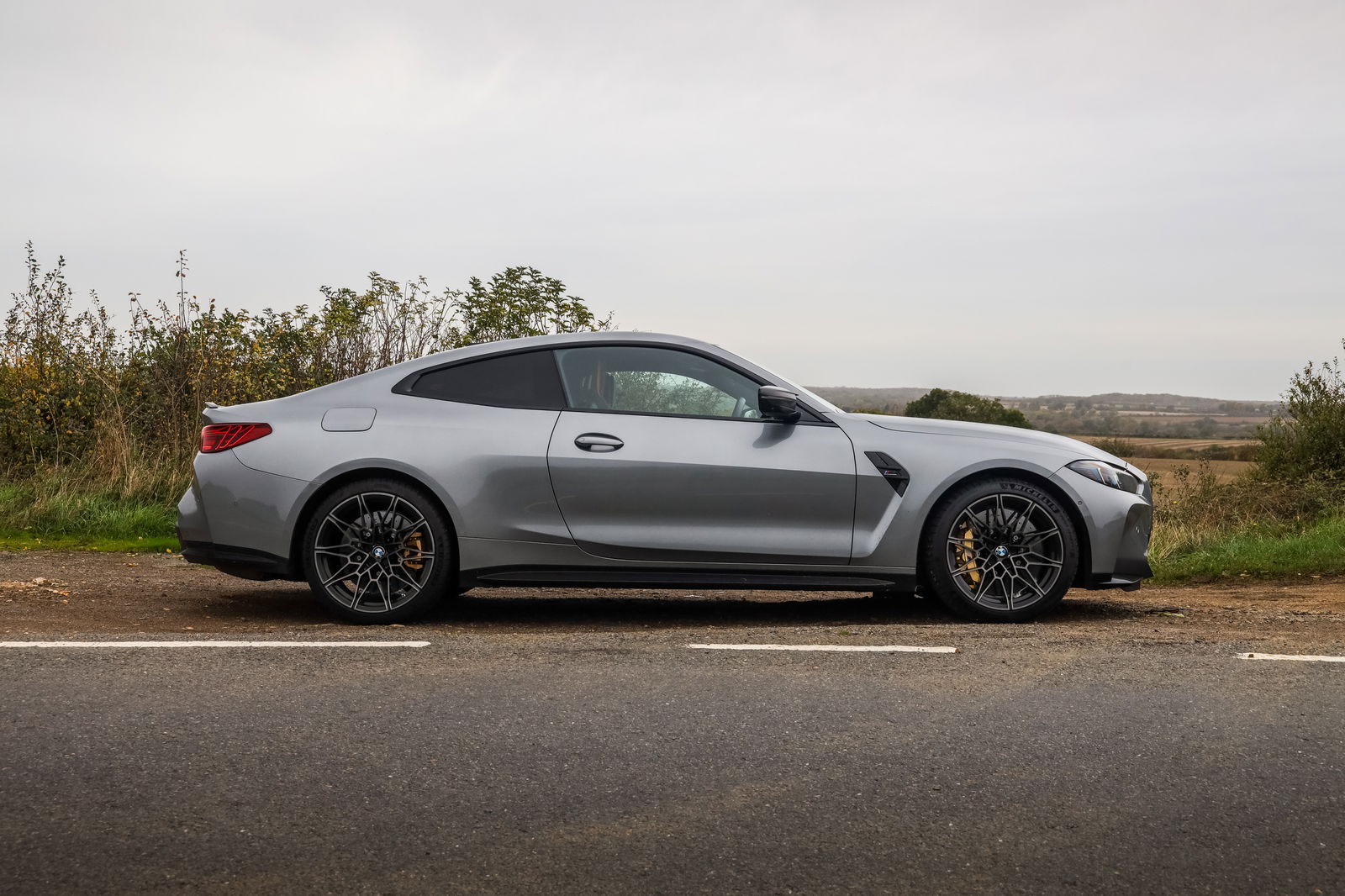 BMW M4 - side