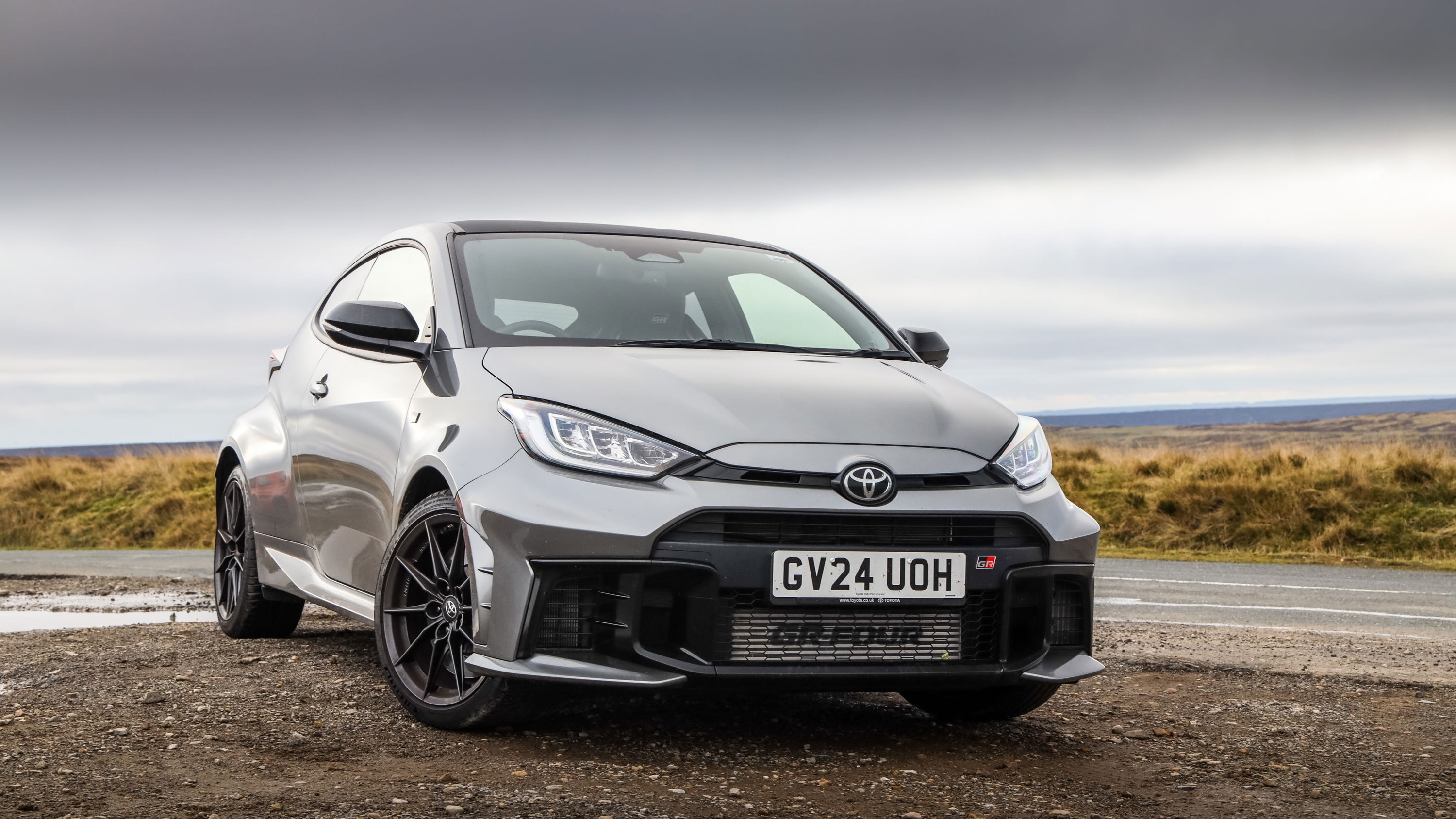 Toyota GR Yaris, front, 3/4