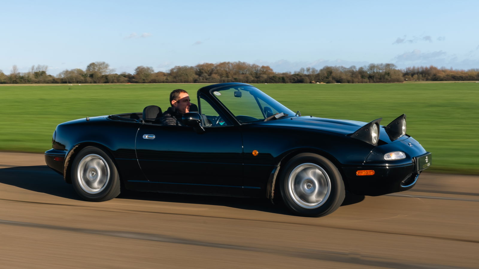 Electrogenic Mazda MX-5 - front