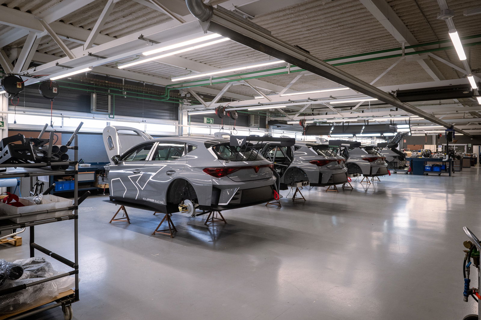 Cupra Racing factory