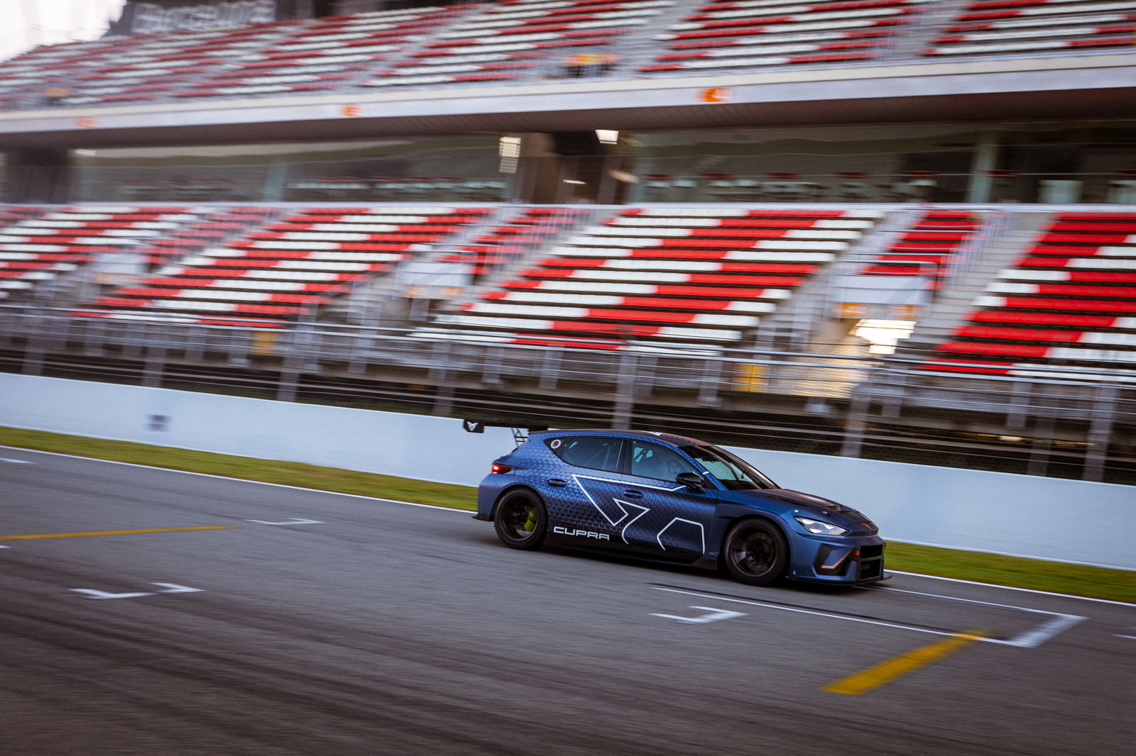 Cupra VZ TCR, on-track, Circuit de Catalunya
