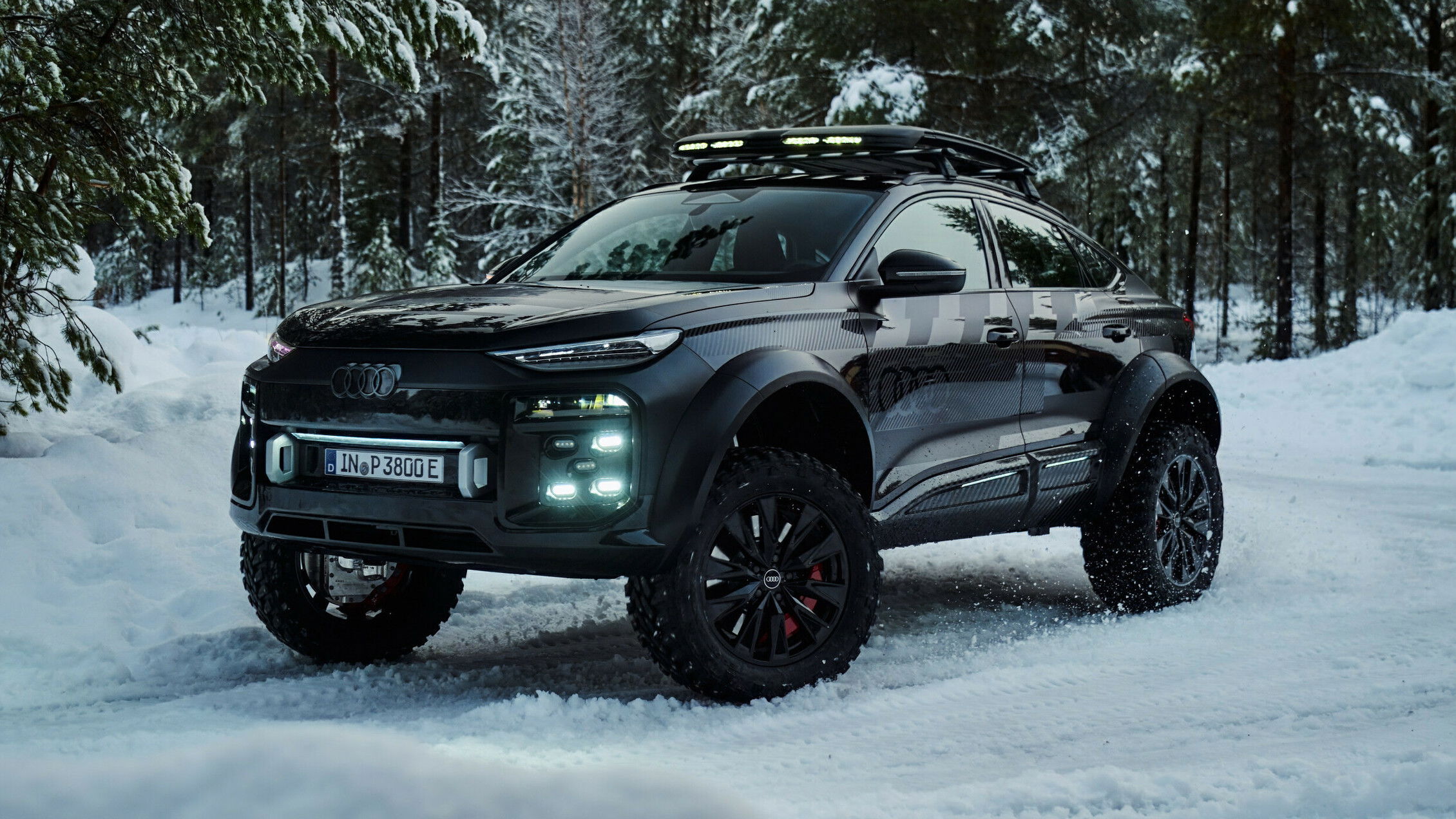 Audi Q6 E-Tron Offroad Concept - front
