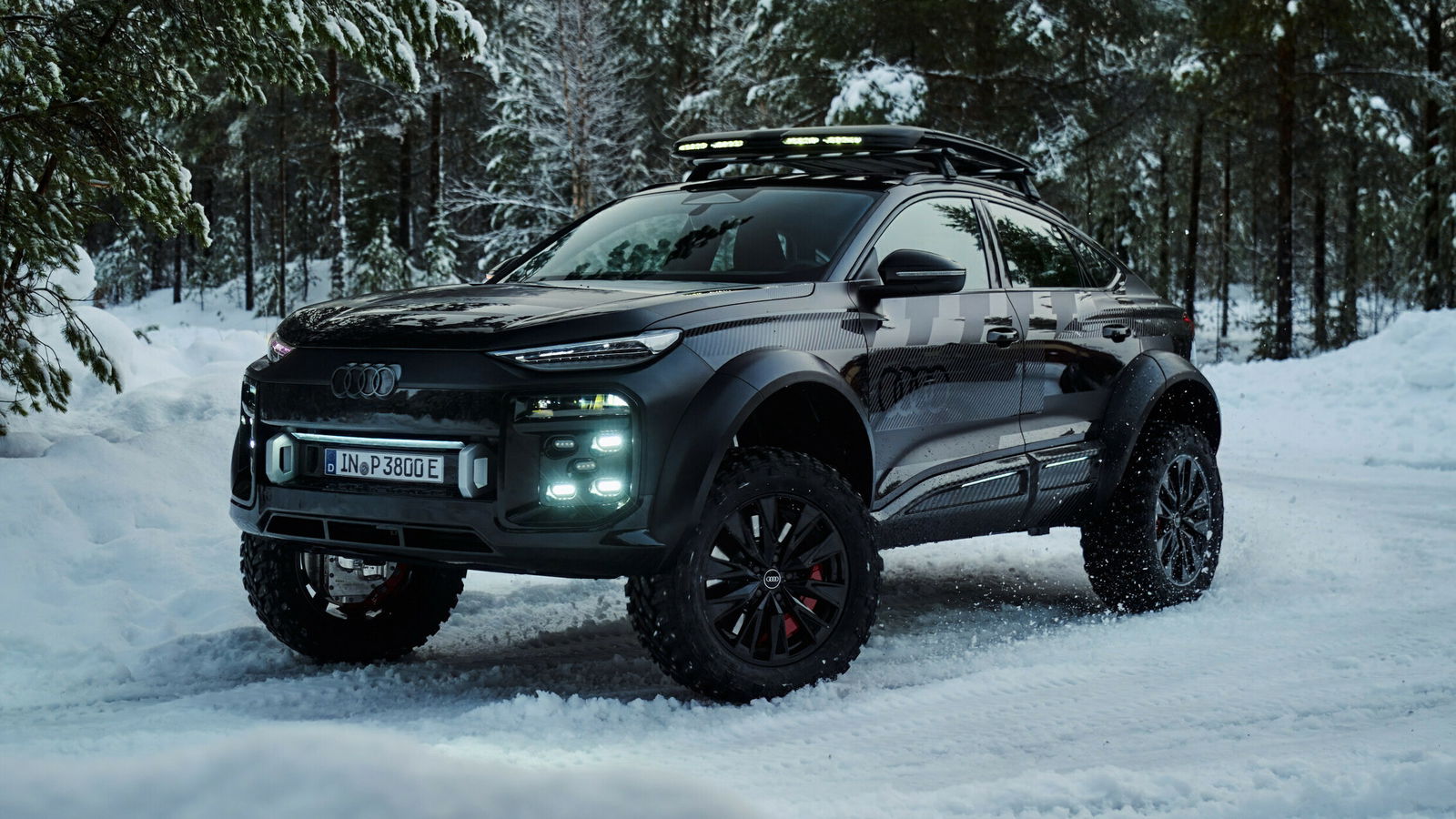 Audi Q6 E-Tron Offroad Concept - front