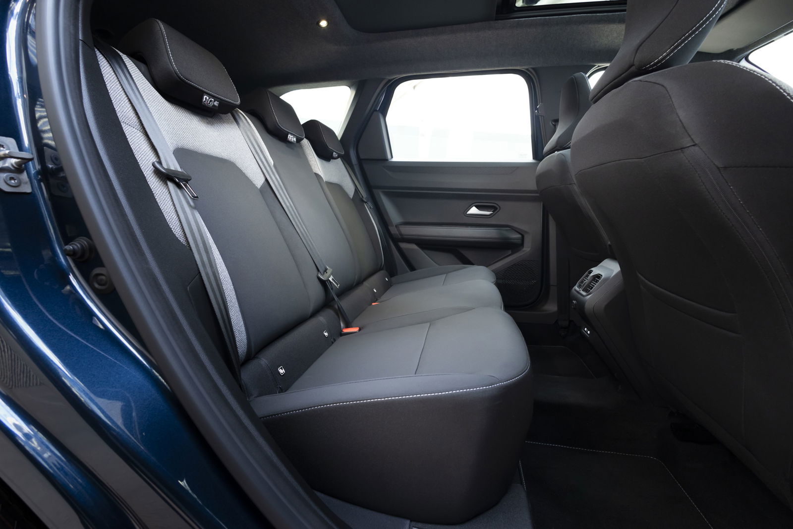 Dacia Bigster - rear seats