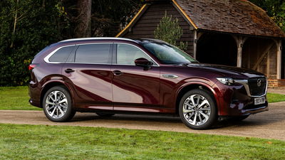 Mazda CX-80, Artisan Red, front 3/4