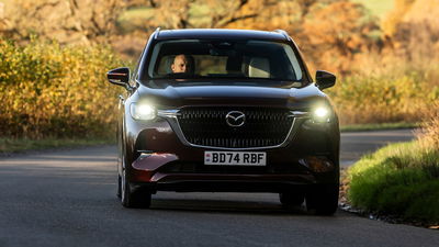 Mazda CX-80, Artisan Red, front