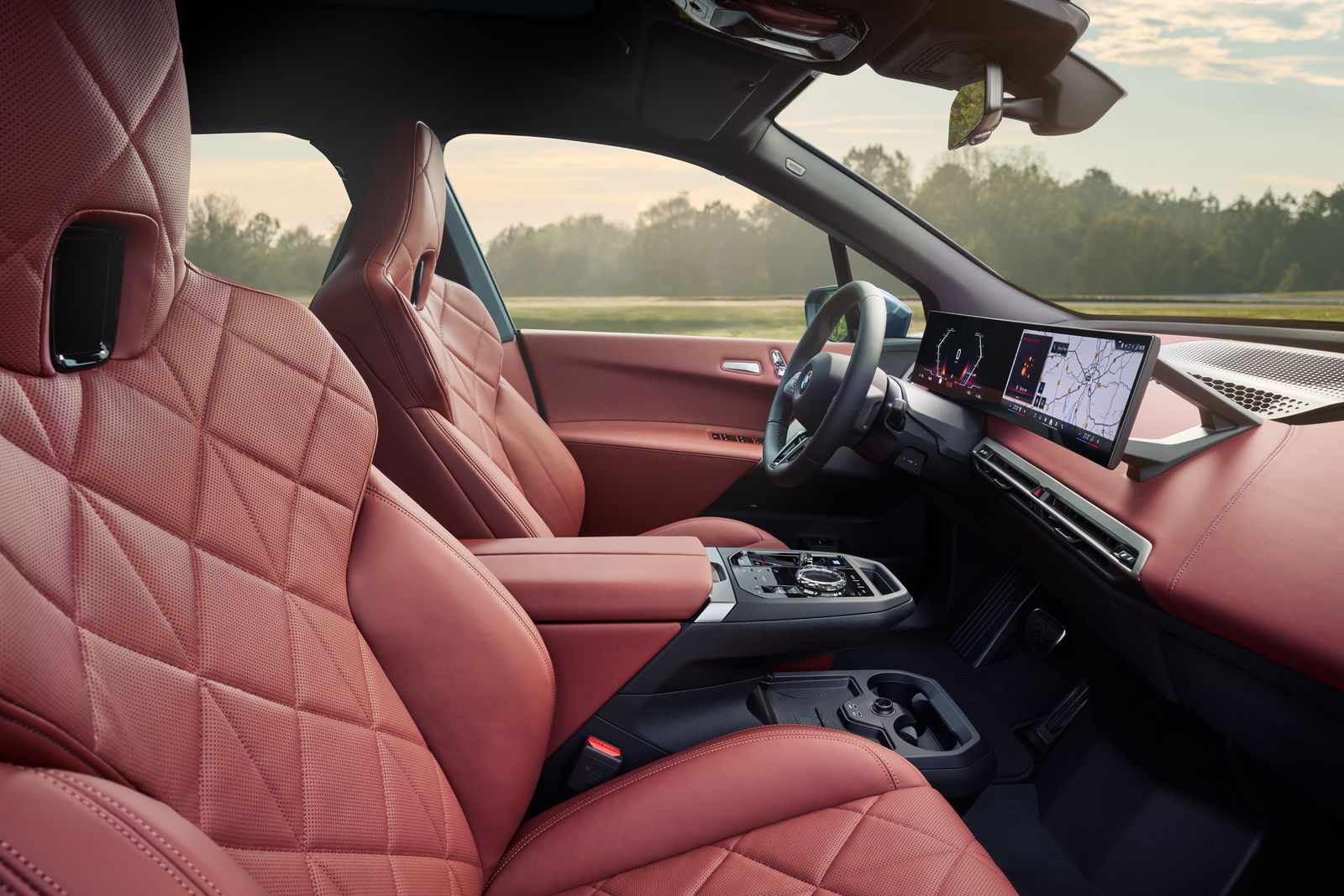 BMW iX xDrive60 - interior