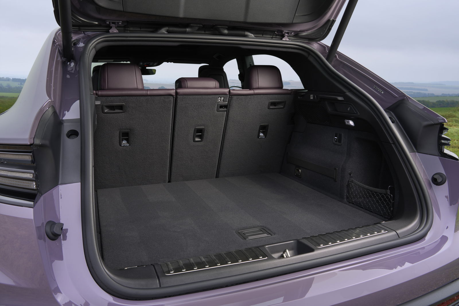 Porsche Macan 4 - boot
