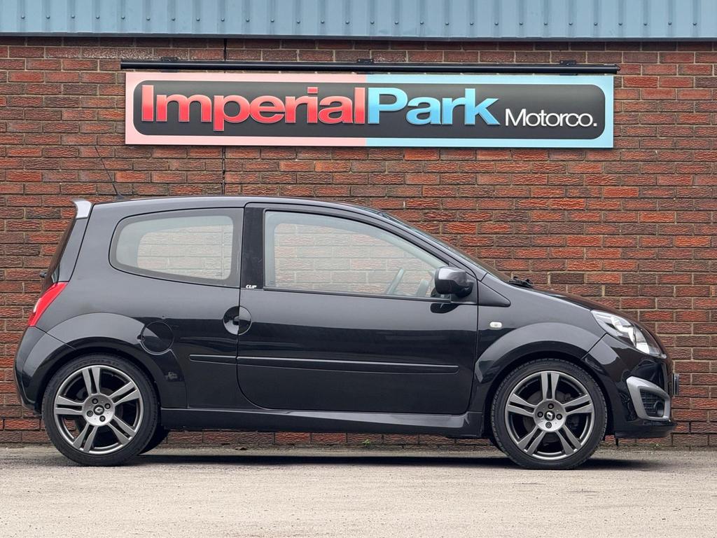 Renault Twingo 133 Cup - side