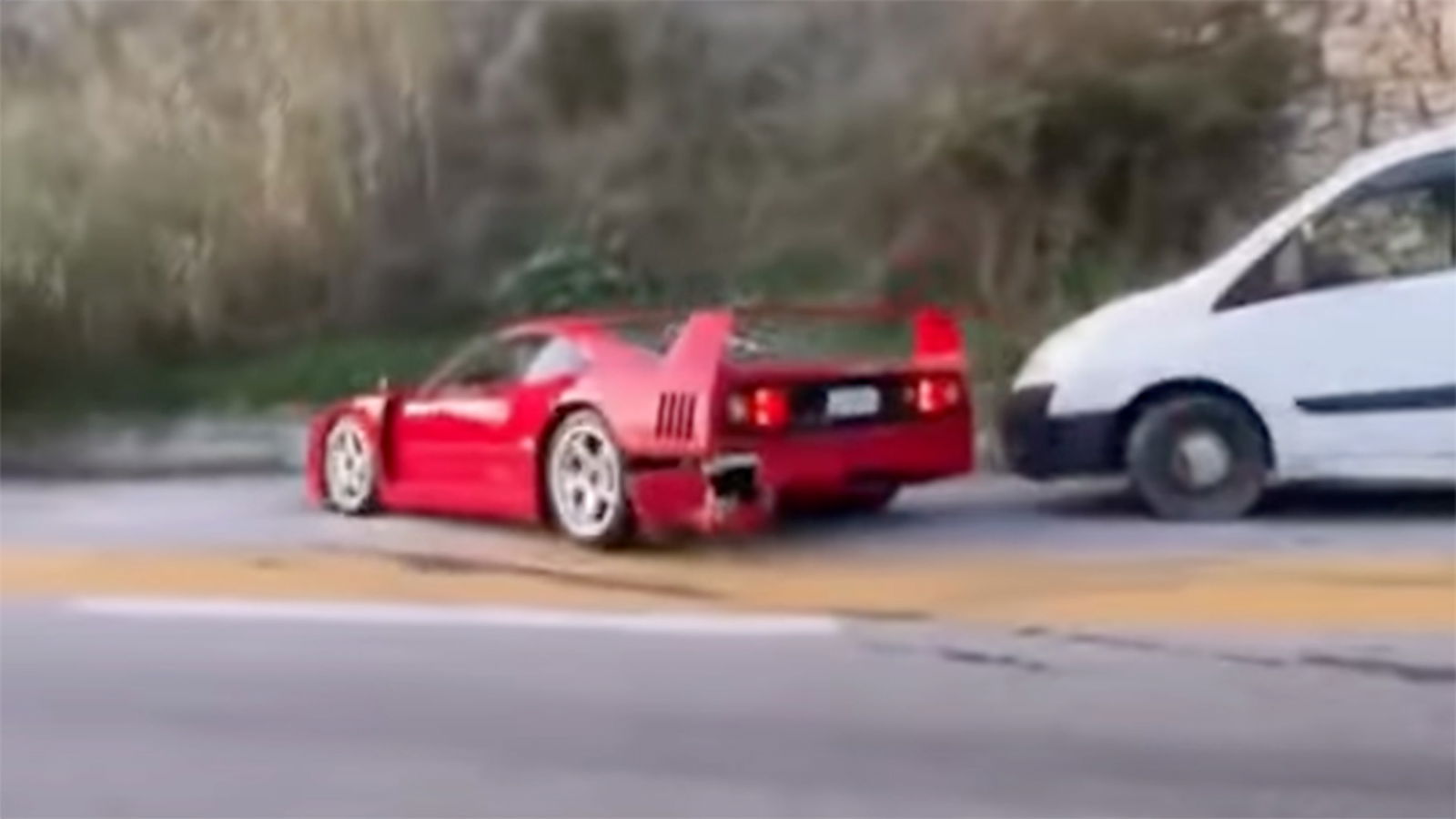 Lando Norris' Ferrari F40, damaged