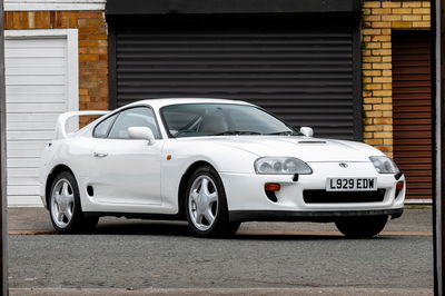 Toyota Supra Twin-Turbo - front