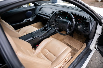 Toyota Supra Twin-Turbo - interior