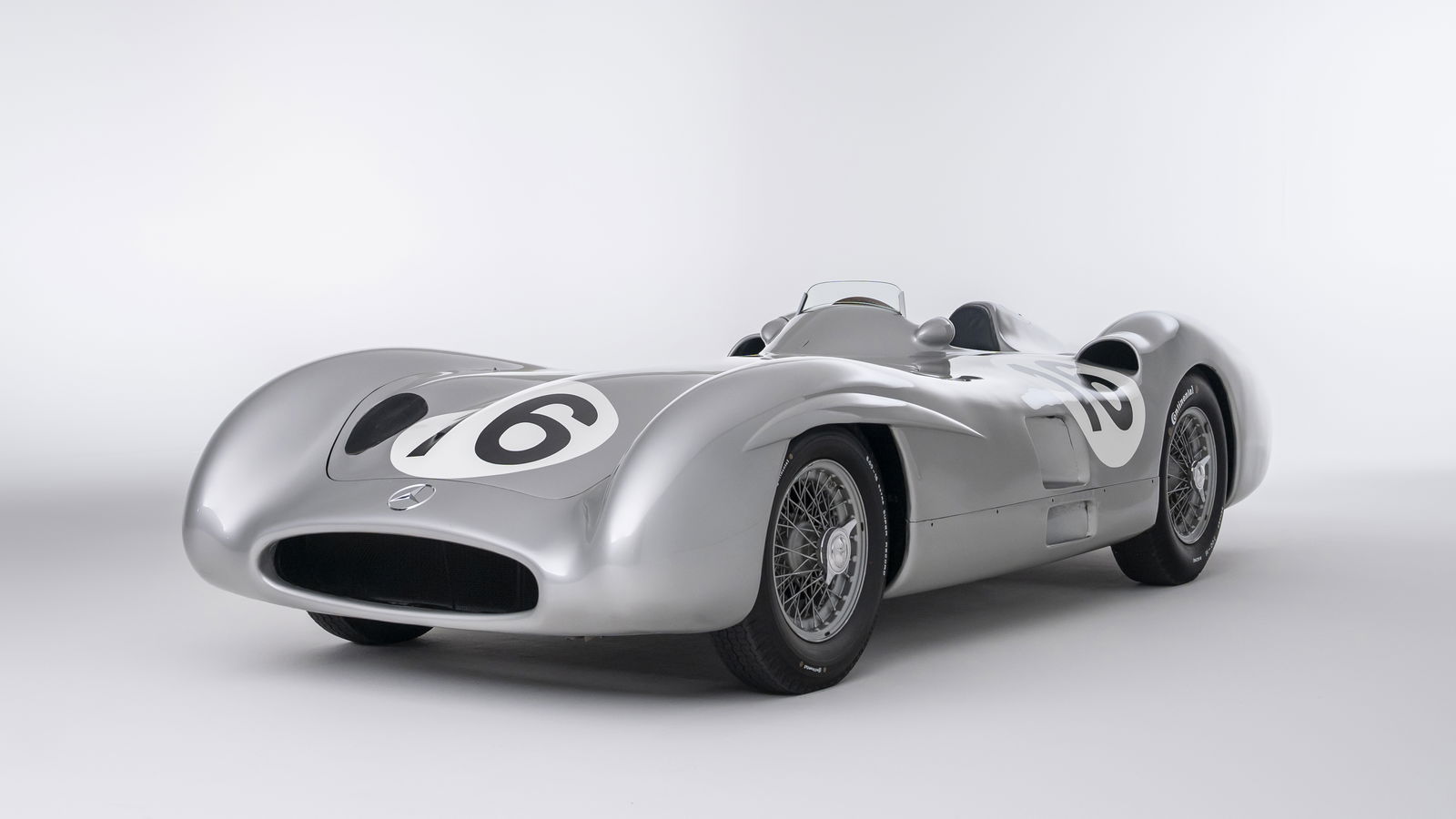 Mercedes-Benz W196 R Stromlinienwagen - front