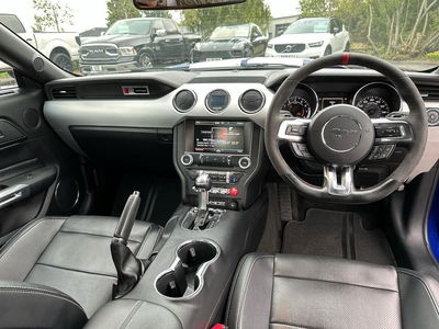 Roush Ford Mustang GT - interior