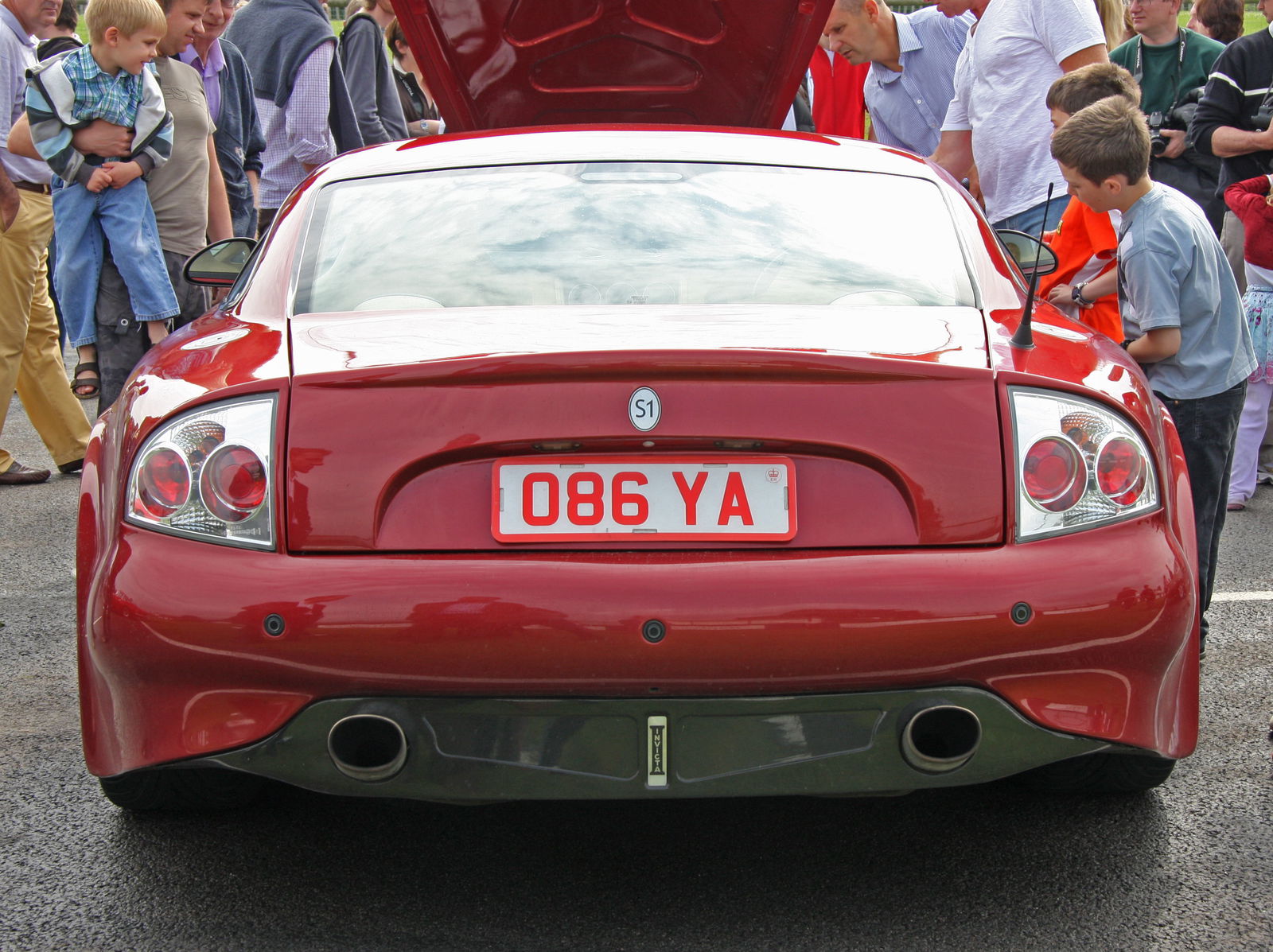 Invicta S1 - rear