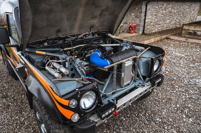 Bowler Wildcat - engine bay