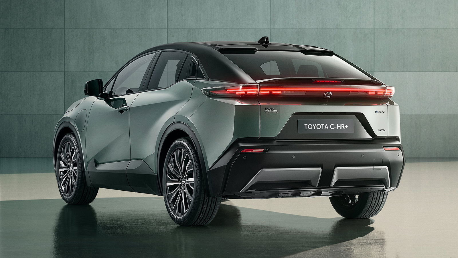 Toyota C-HR+, rear