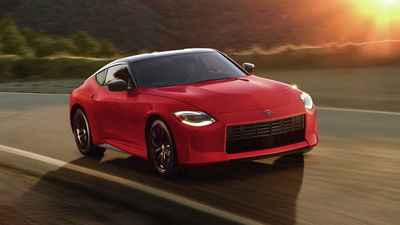 2025 Nissan Z, Solid Red