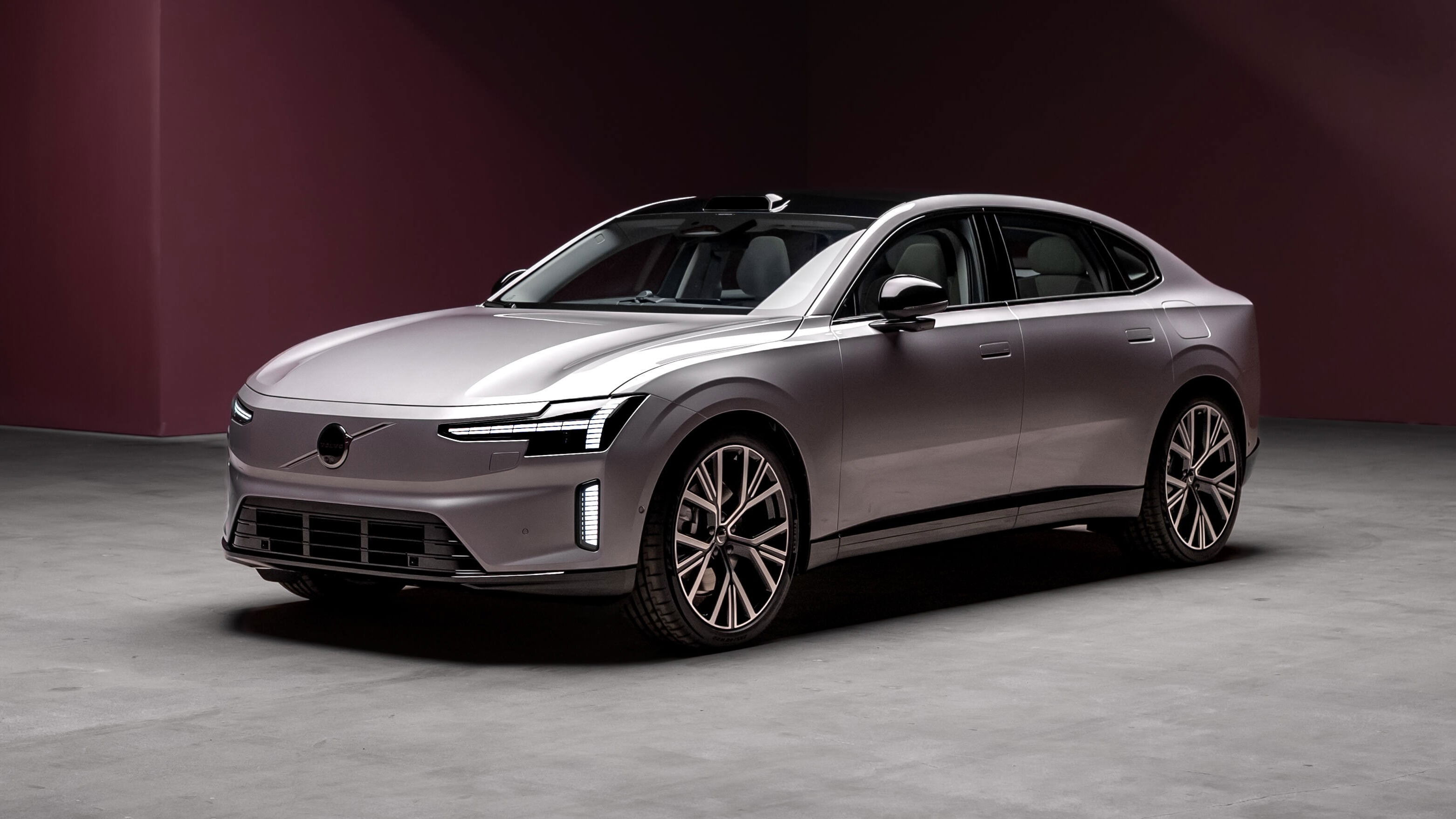 Volvo ES90 - front