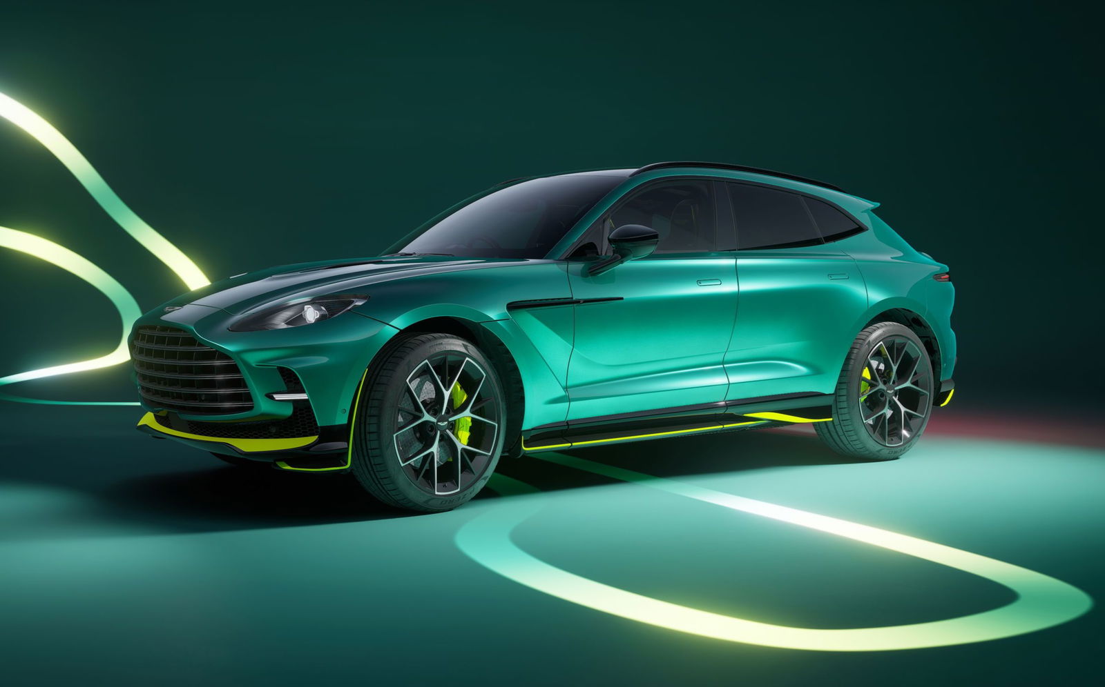 Aston Martin DBX707 AMR24