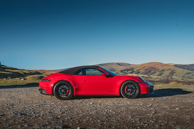 Porsche 911 Carrera 4 GTS Cabriolet - side