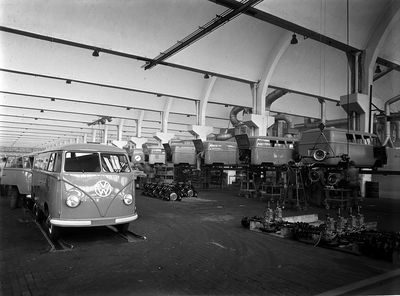 The VW Transporter factory in 1950