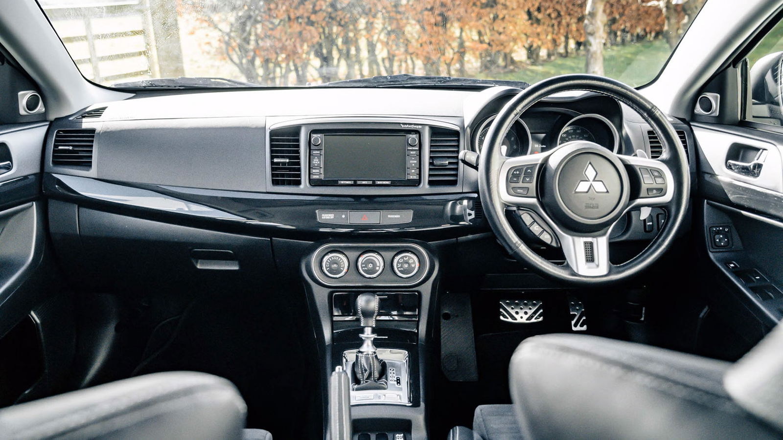 Mitsubishi Lancer Evolution X FQ-440 MR, interior