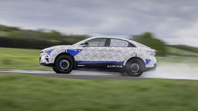 Alpine A390 prototype - side