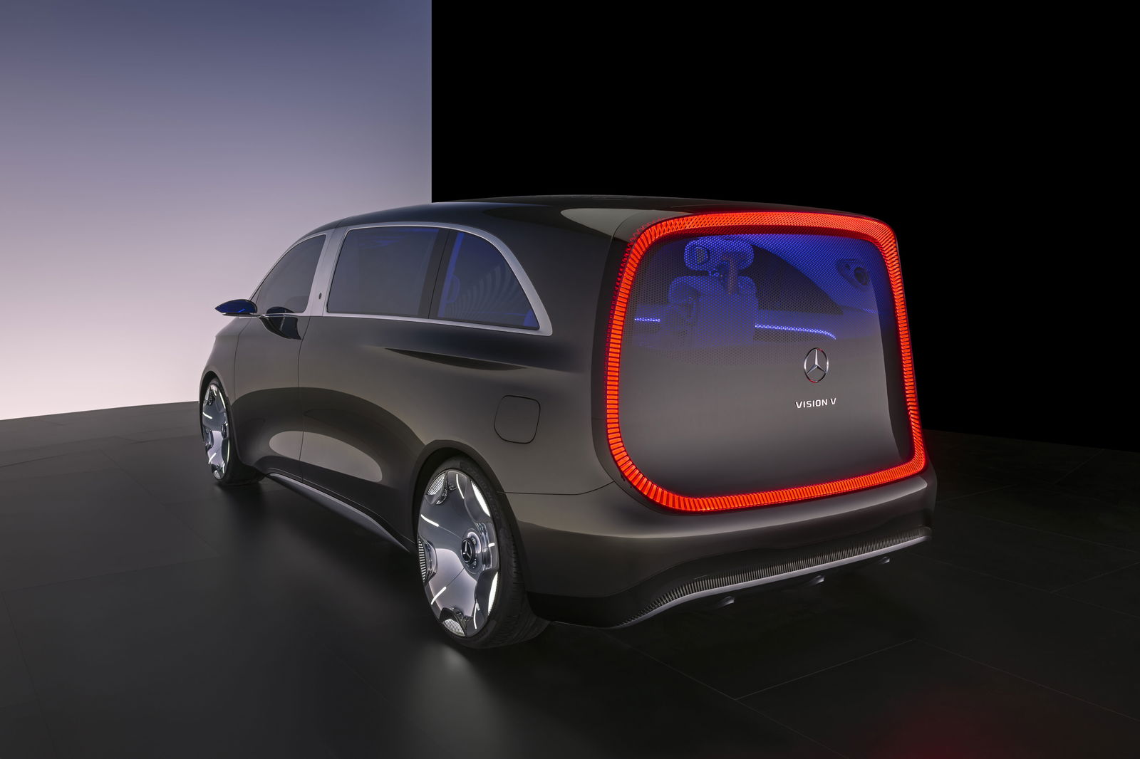 Mercedes Vision V - rear