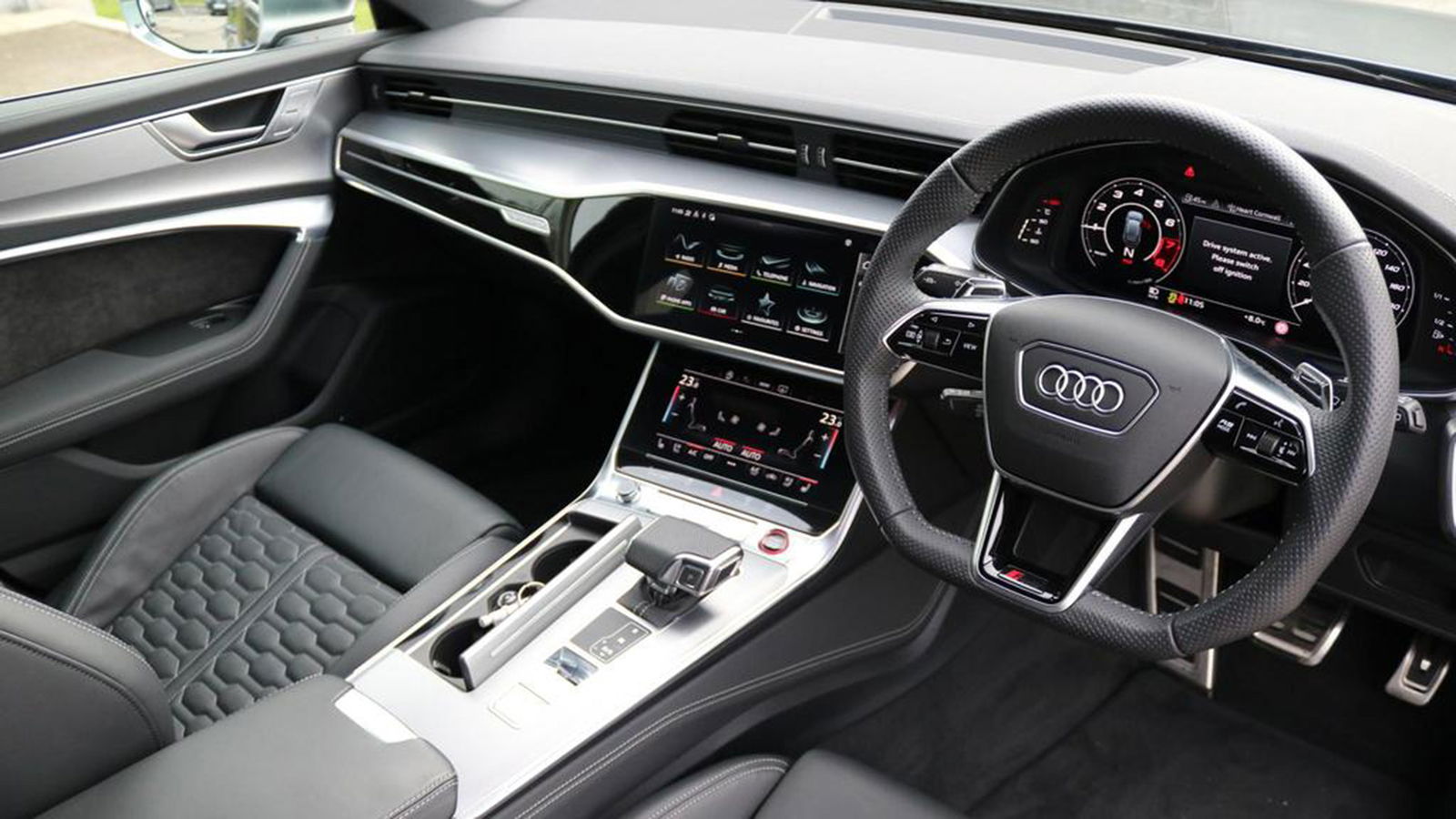 2020 Audi RS6, interior