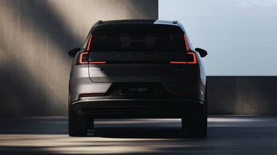 Volvo XC70 teaser - rear