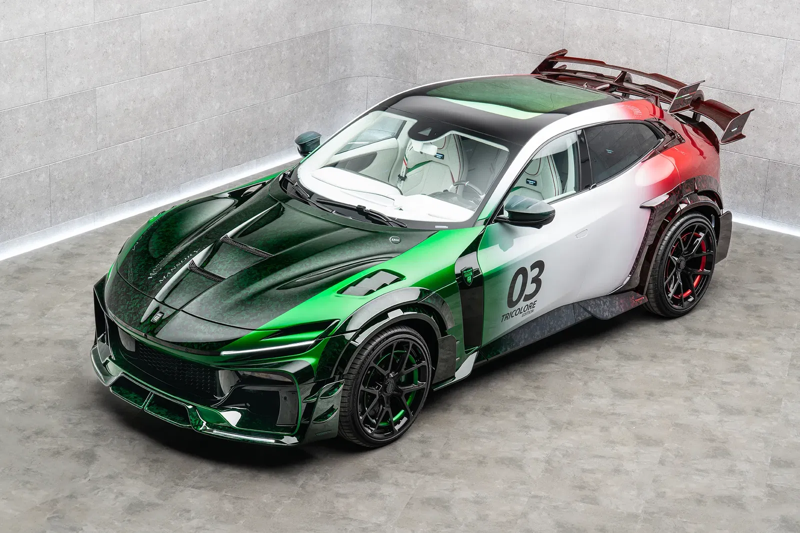 Mansory Pugnator Tricolore - front