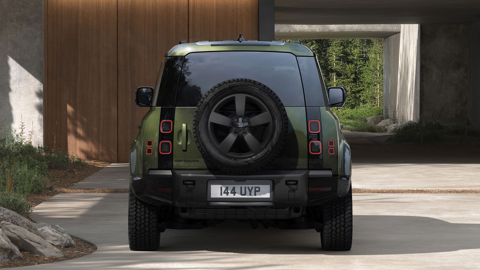 2026 Land Rover Defender 110 - rear