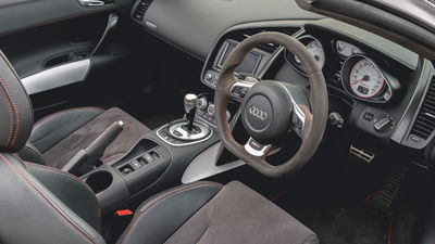 Audi R8 GT Spyder, interior