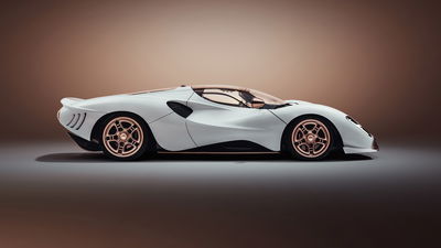 De Tomaso P72 - side