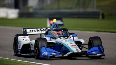 A 2025 IndyCar racer