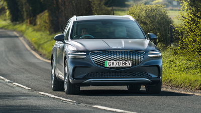 Genesis GV70 Electrified, front