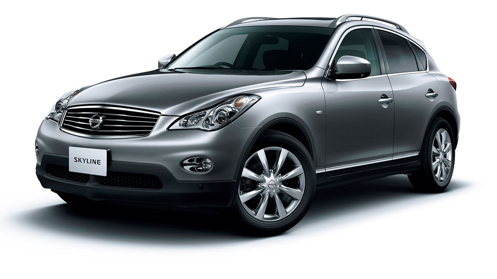 Nissan Skyline Crossover, front