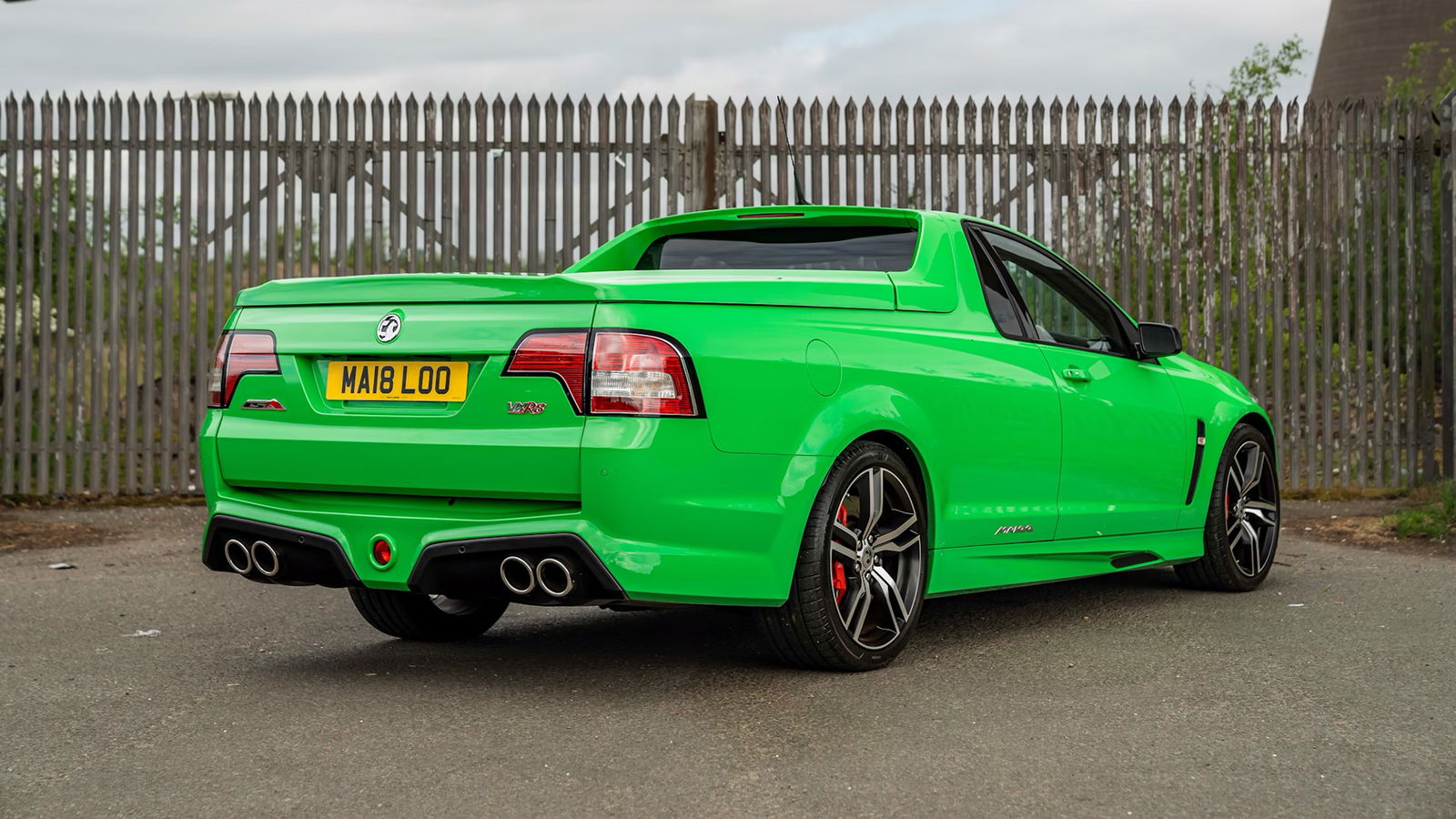 Vauxhall VXR8 Maloo, rear