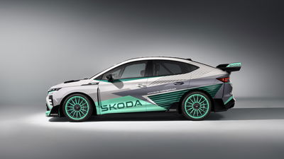 Skoda Enyaq RS Race facelift - side