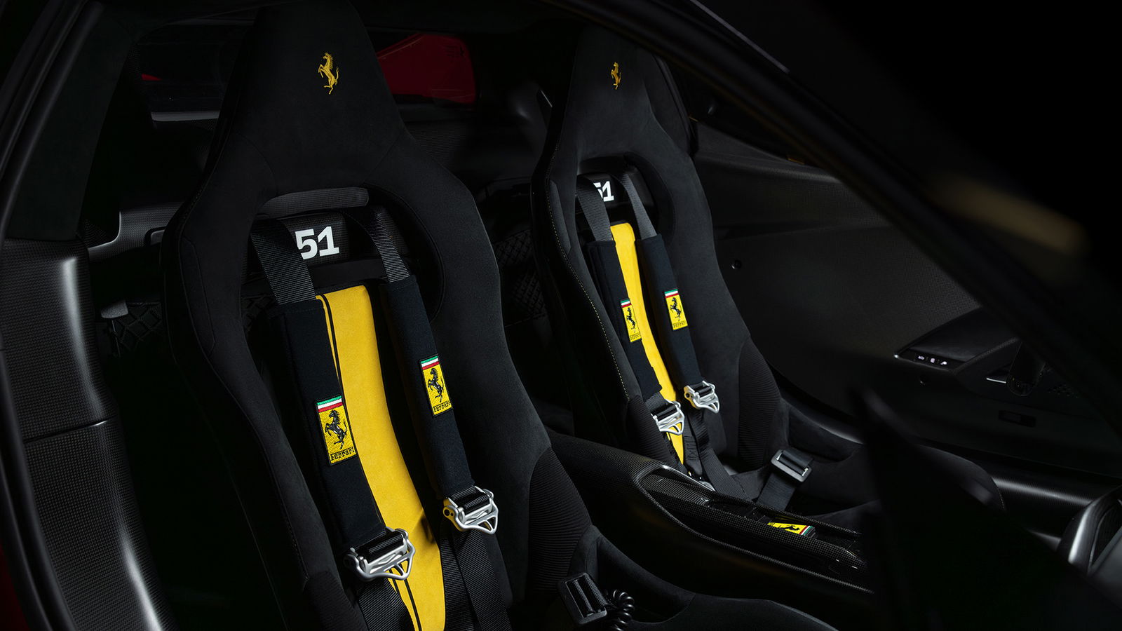 Piloti Ferrari 296 Speciale, seats